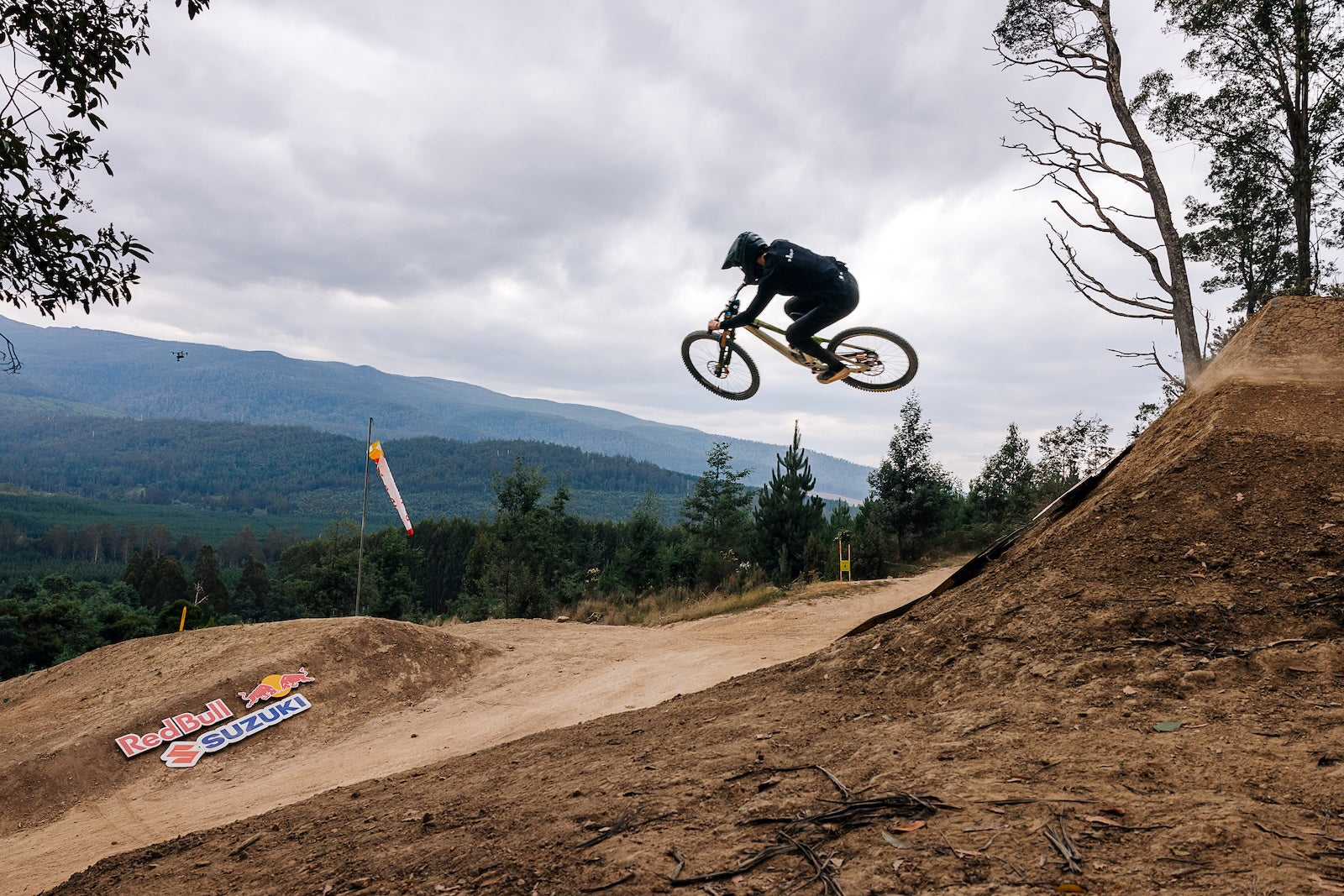 mophie Powers Red Bull Hardline Tasmania