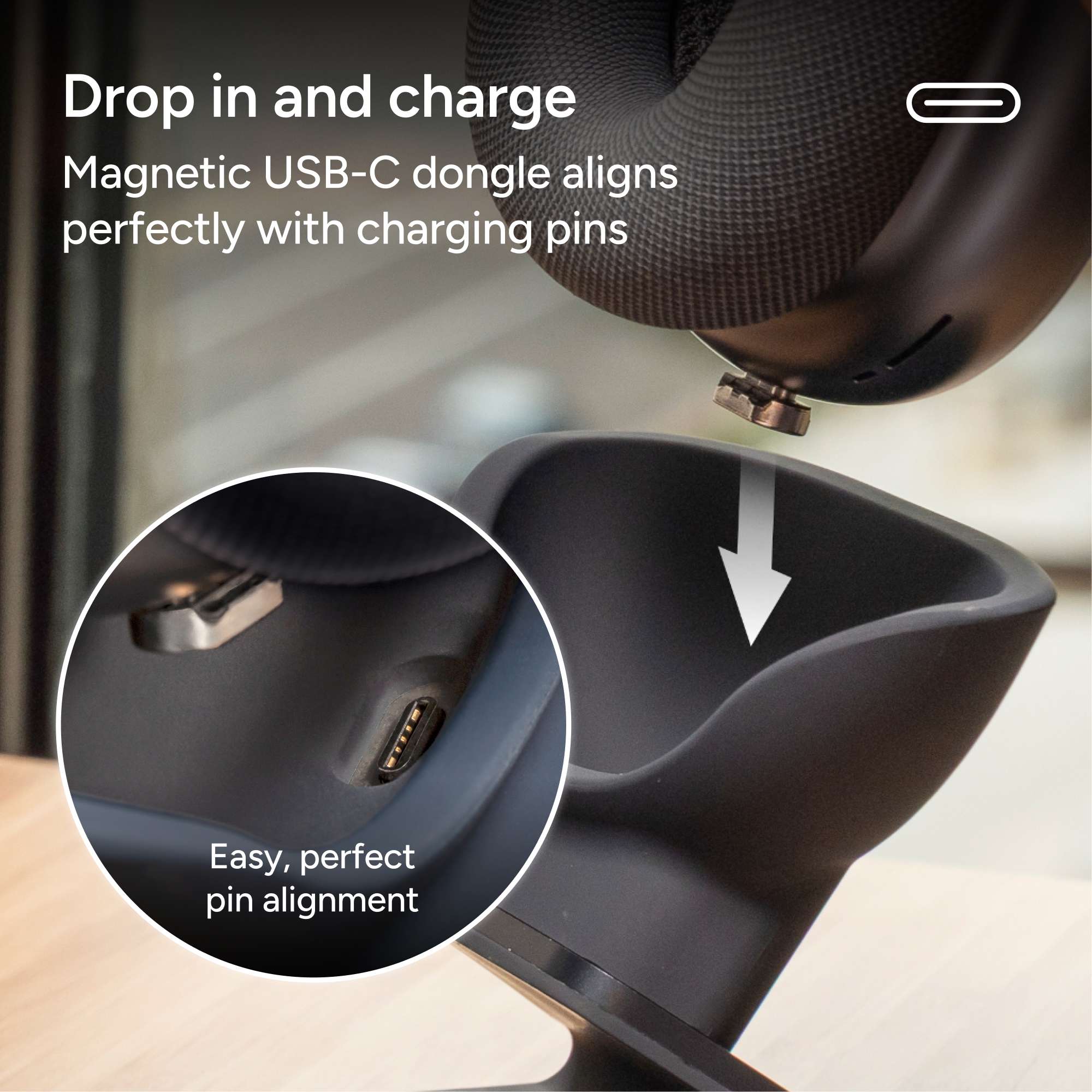Max Headphones Charging Stand