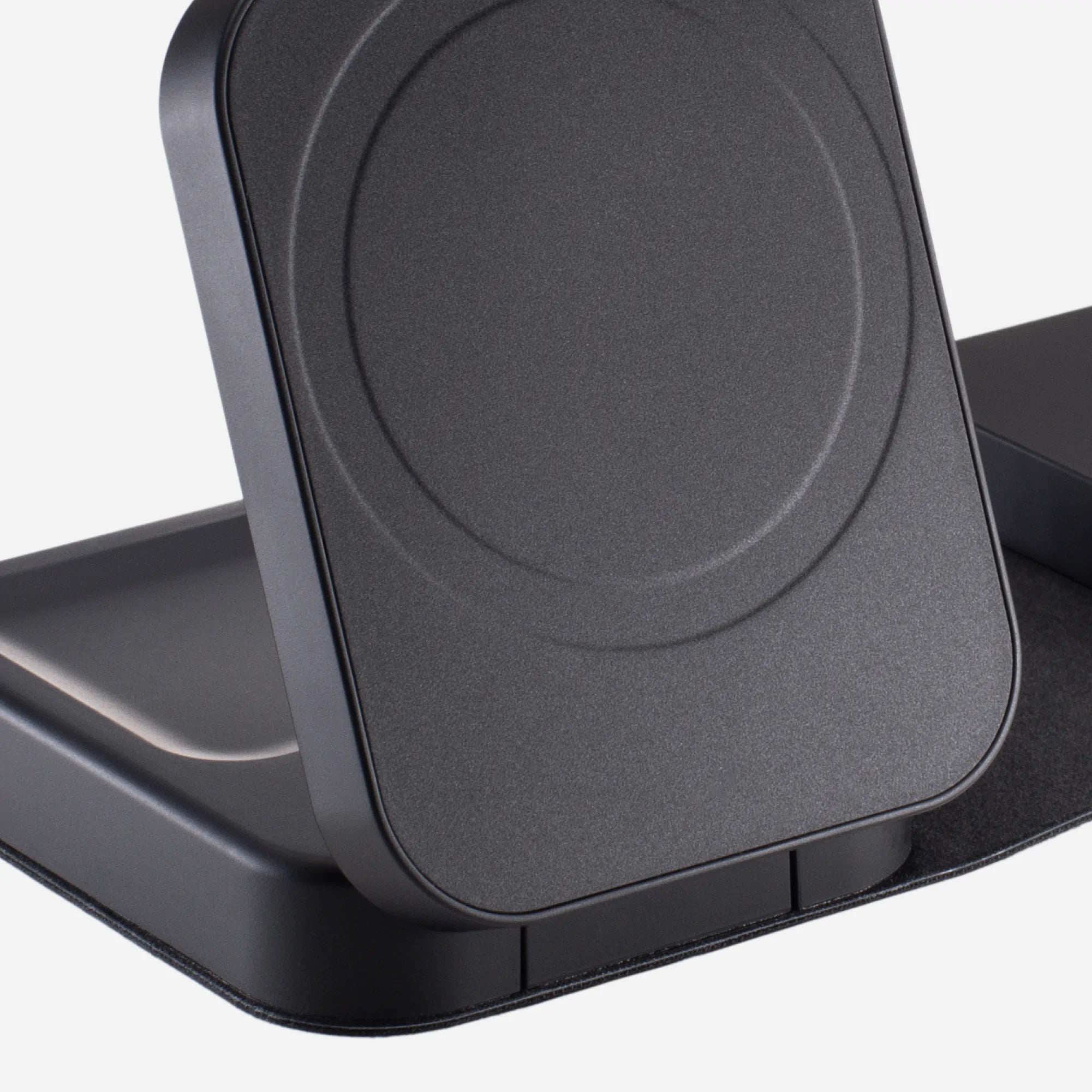 Roam 3-in-1 Travel Charger